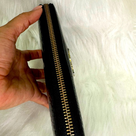 Authentic Miu Miu by Prada leather Black Croc Embossed Zip Around Wallet vintage - Picture 4 of 15
